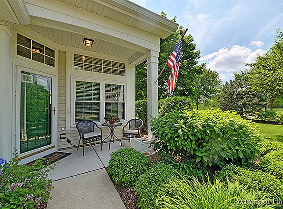 2nd image of 31206 Carpenter Ct #206