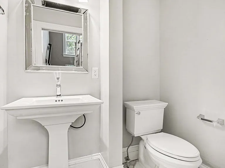 6634 Pershing Ave — Photo 12