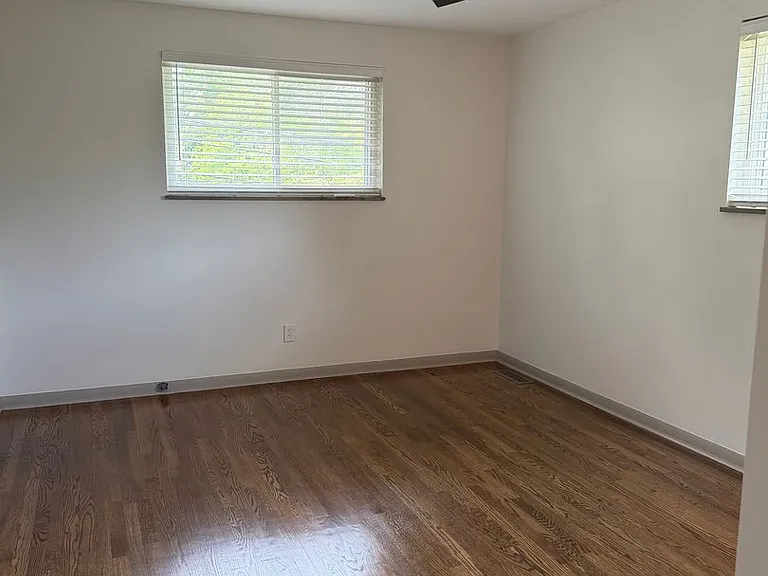 8604 Sultan Ln — Photo 13