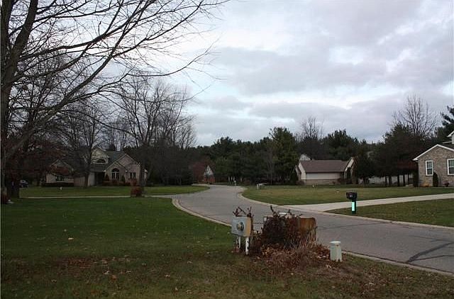2nd image of 10198 Songbird Ln