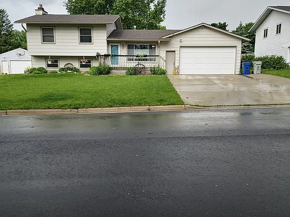 505 6th Ave NE, Kasson, MN 55944