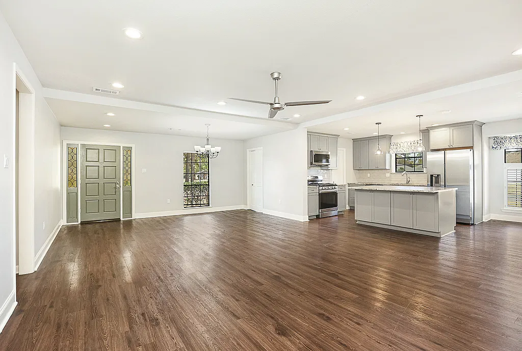 3 bed, 2.5 bath, 1900 sqft, $2,675 — Photo 4