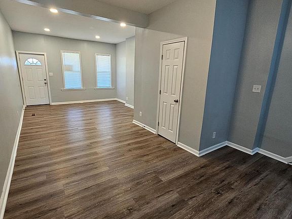4th image of 2805 Erdman Ave