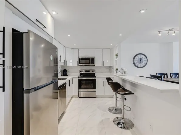 19370 Collins Ave APT 324, Sunny Isles Beach, FL 33160