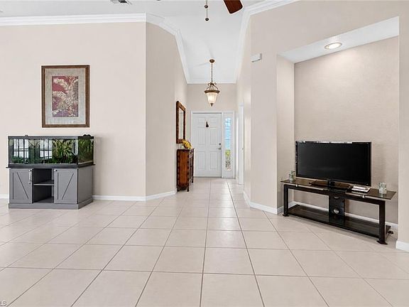 5th image of 8816 CASCADES ISLE BLVD