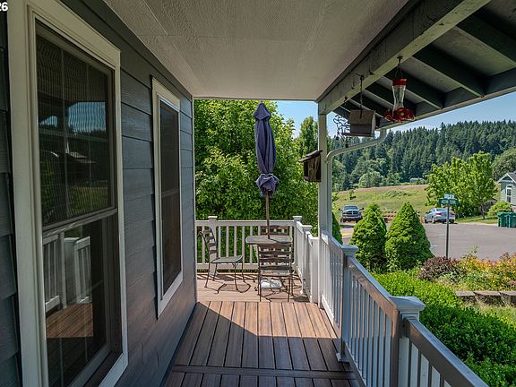4th image of 413 Costello Dr