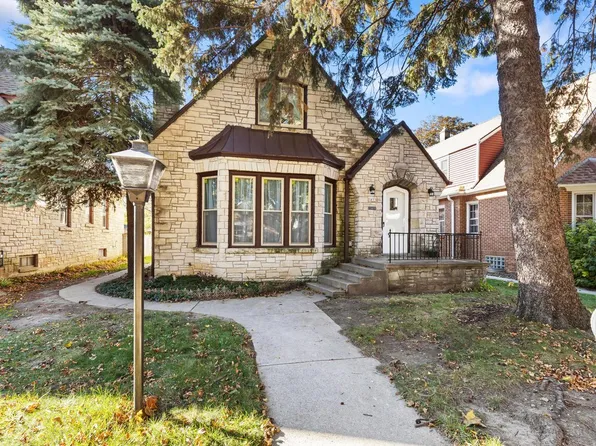 3833 South Austin STREET, Milwaukee, WI 53207