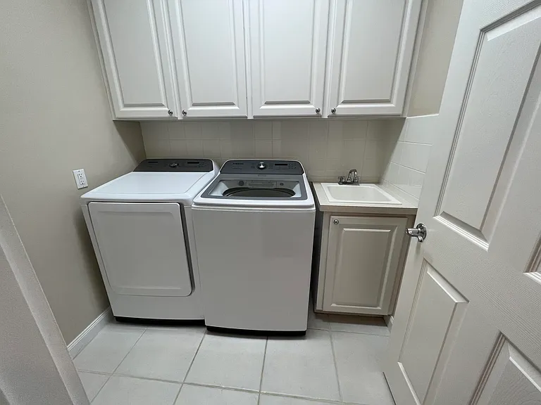 3368 Greenway Dr — Photo 30