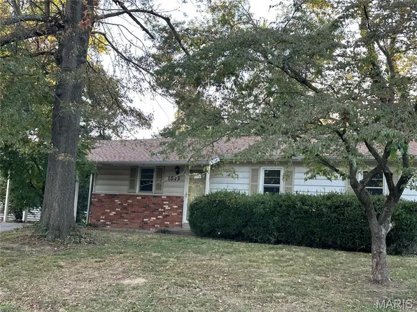 1673 Westwood Dr, Cape Girardeau, MO 63701