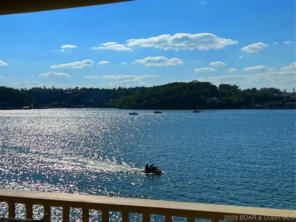 875 Parkside Pl #C205, Osage Beach, MO 65065