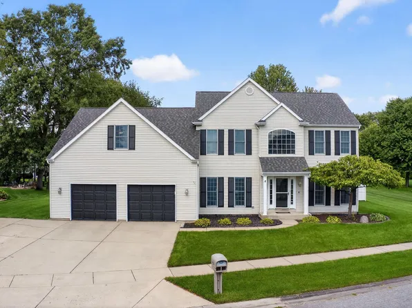 13891 Lexington Cir S, Granger, IN 46530