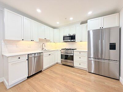 1st image of 12 Lopez Ave #1