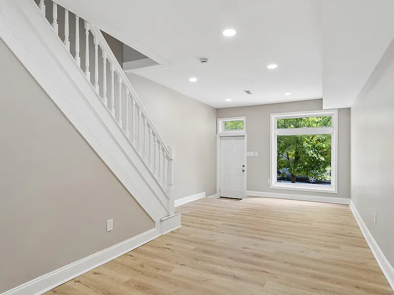 2440 McCulloh St — Photo 3