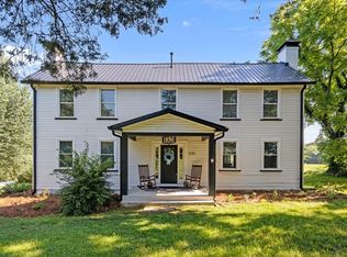 1030 Upper Creek Rd, Vanleer, TN 37181