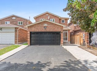 39 Colchester Ave, Brampton, ON L6Z 3S7
