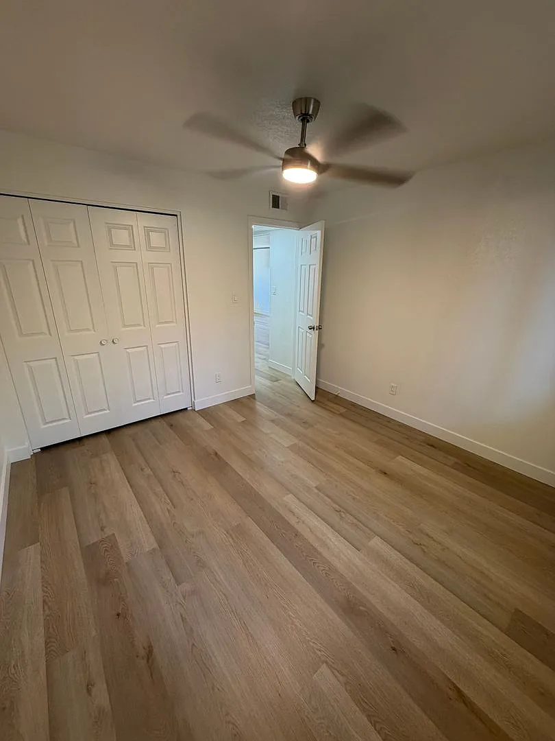 Remodeled 2 bedroom 2 bath close to ASU! — Photo 3