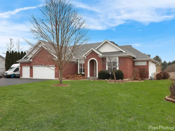 1917 Bison Ln, Johnsburg, IL 60051