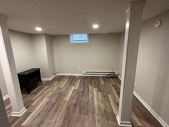 2nd image of 17 Buck St #B