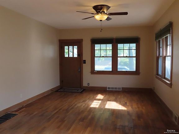 4th image of 221 W Wilson St