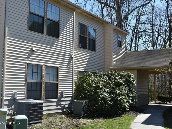 603 Bromelia Court, Jackson, NJ 08527