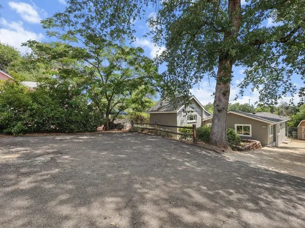 2415 West St, Redding, CA 96001