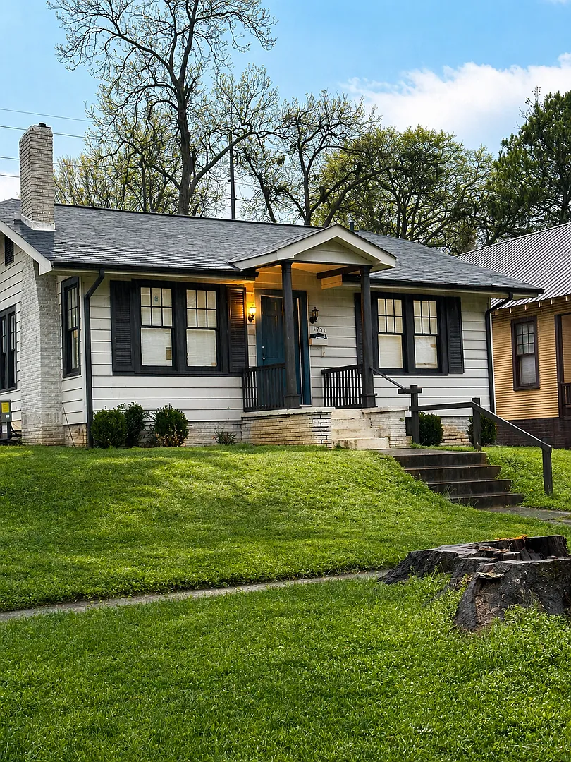 Building Photo - 1731 Exeter Ave