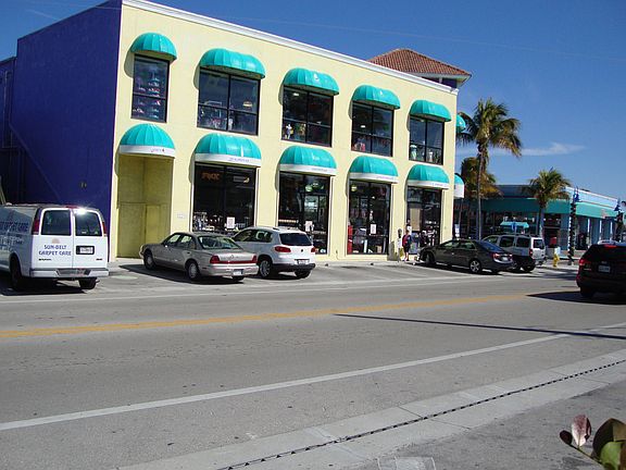 Fort Myers Beach stores