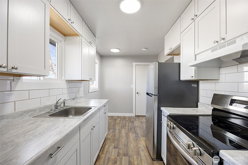 4th image of 1314 Pershing Road