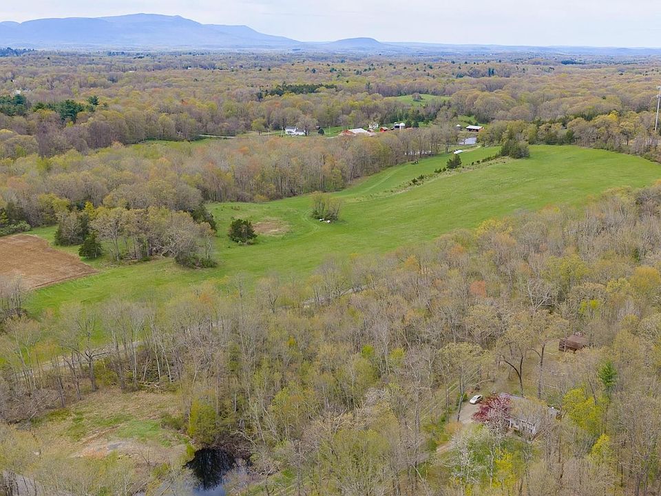 1st image of 207 Pleasant Vale