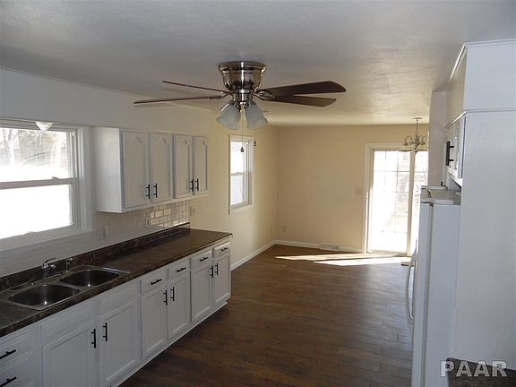 4th image of 303 E Essex St