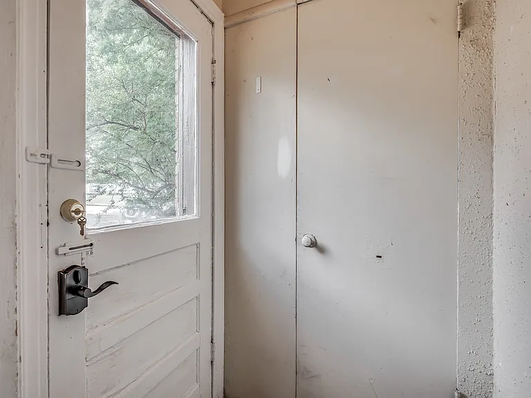 1803 NW 22nd Street - 2301 N. Florida — Photo 40