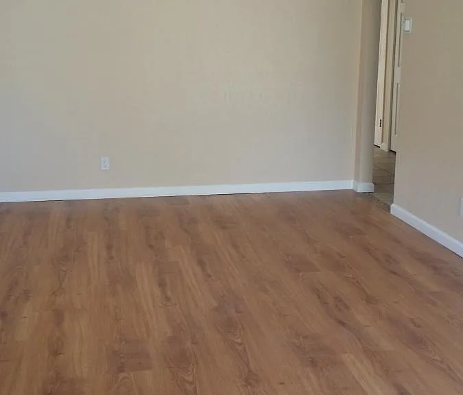 4102 Comanche Rd NE — Photo 8