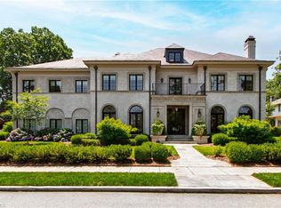 301 Wentworth Dr, Greensboro, NC 27408