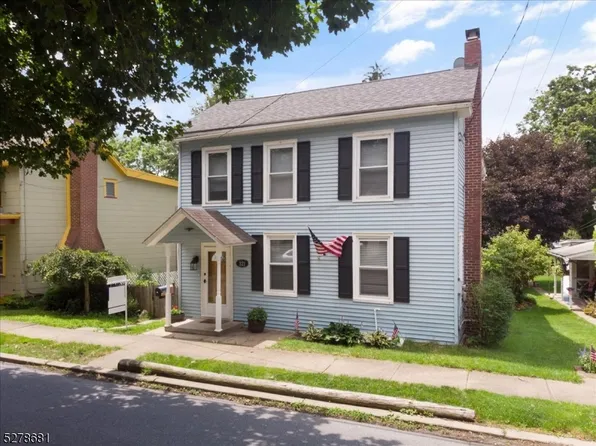 321 Market St, Belvidere Twp., NJ 07823