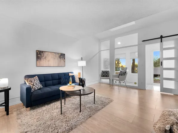 6236 137th Place NE #223, Redmond, WA 98052