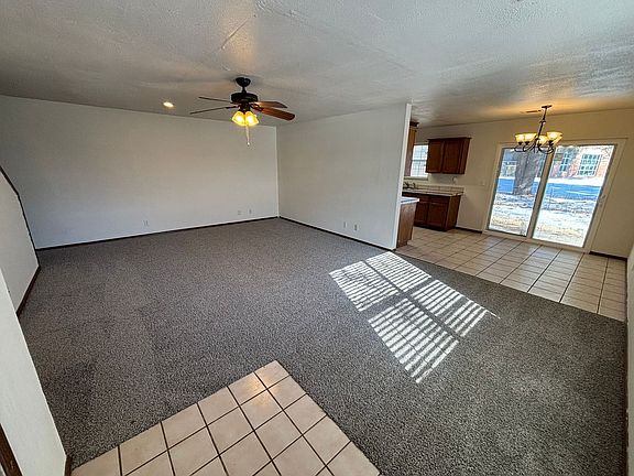 4th image of 822-824 N Daisy Ln #822-1