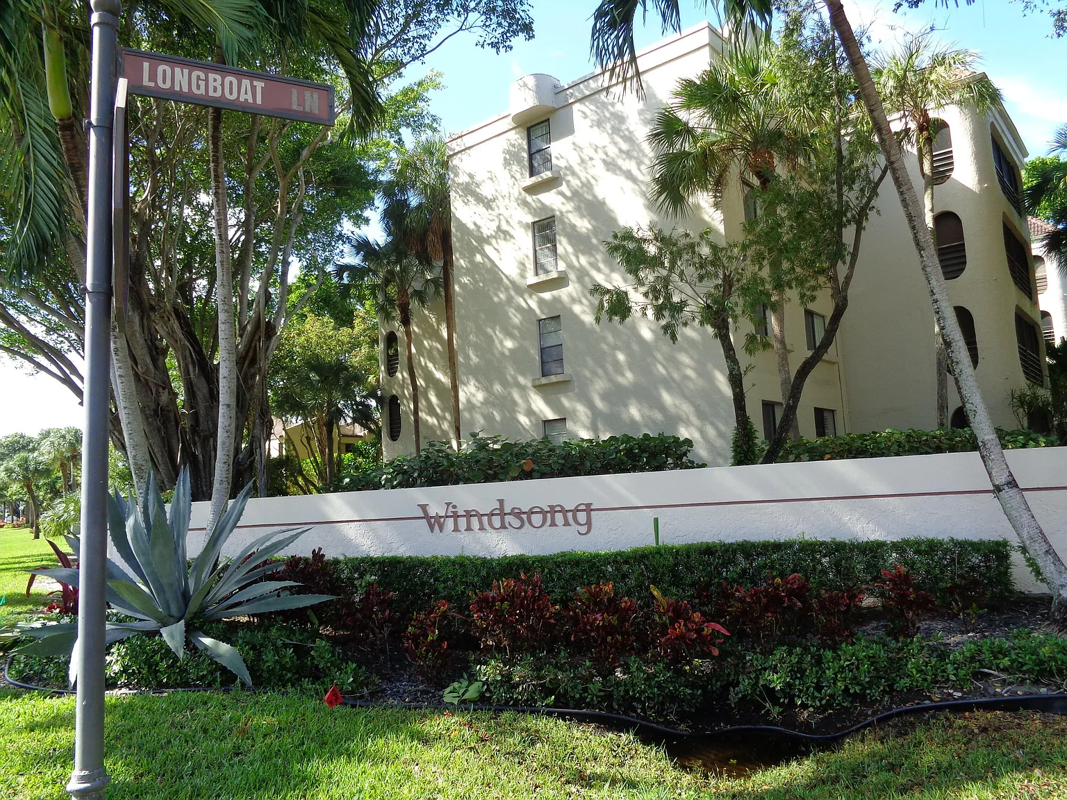 2 bed, 2.0 bath, 1276 sqft, $2,350 — Photo 1
