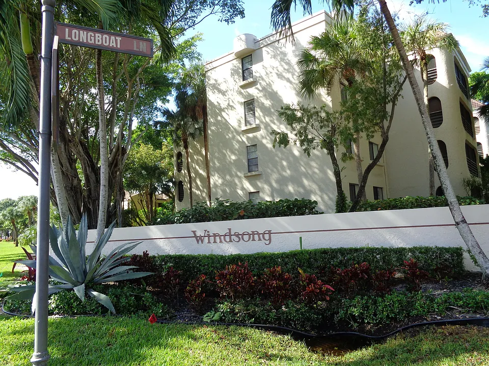 6328 Longboat Ln W #201