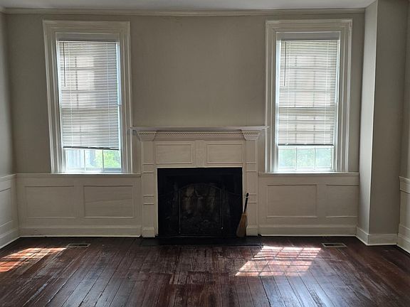 3rd image of 204 S Bragg St #102