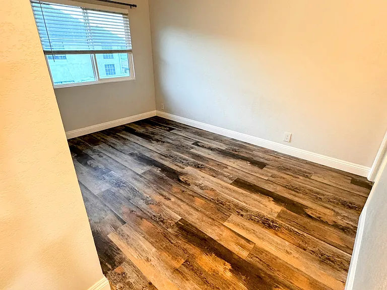 9903 Cedar St #4 — Photo 12