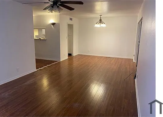 568 E Avenue J #B — Photo 7