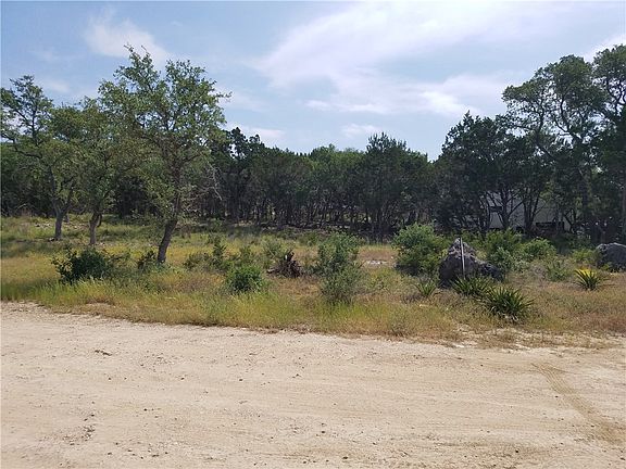 2nd image of 2225 Laguna