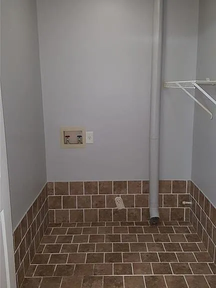 3885 Waterford Dr — Photo 21