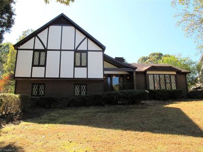 104 Devon Rd, Jamestown, NC, 27282