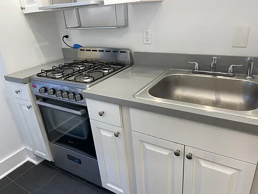 Rented by MQ Realty LLC | media 14