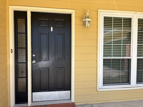 3rd image of 163 Sugar Plum Dr