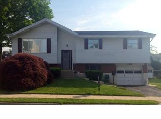 233 Ellery St, Reading, PA 19611