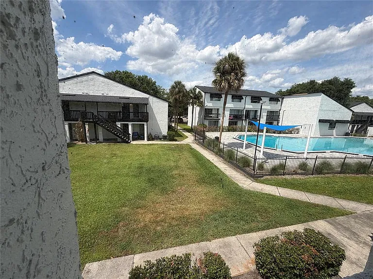 4215 S Semoran Blvd #15 — Photo 3