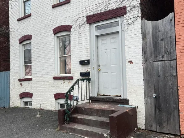 1112 5th Avenue, Troy, NY 12180
