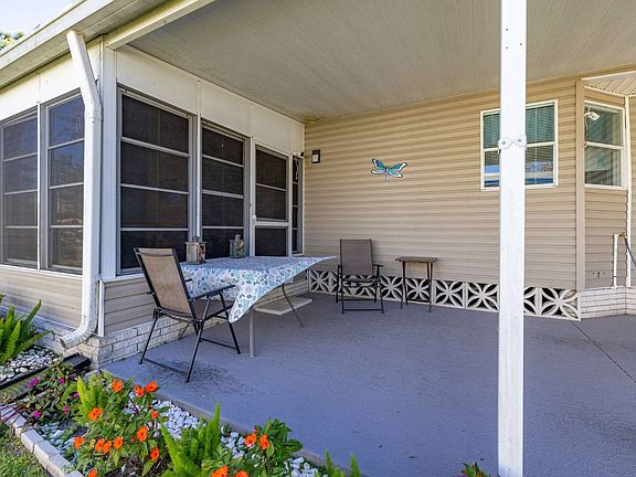 5th image of 1755 Conifer Ave #29